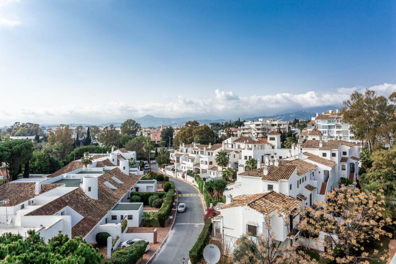 By Riva - Amazing View, Studio In Medina Garden Of Puerto Banus Apartment Marbella Bagian luar foto